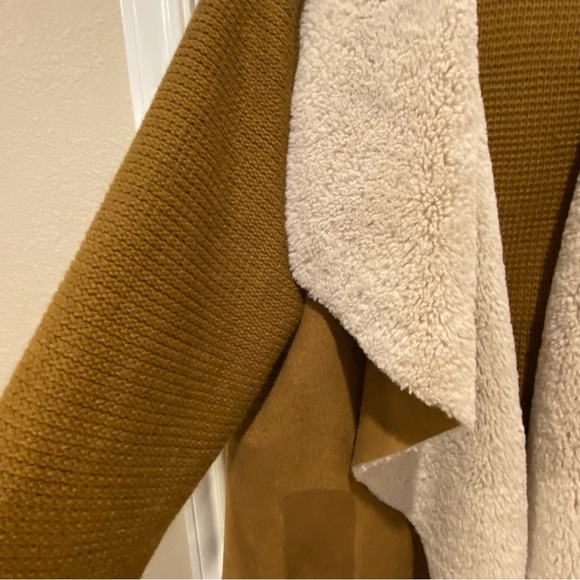 Maurice’s Suede Leather and Wool Jacket - Picture 3 of 9